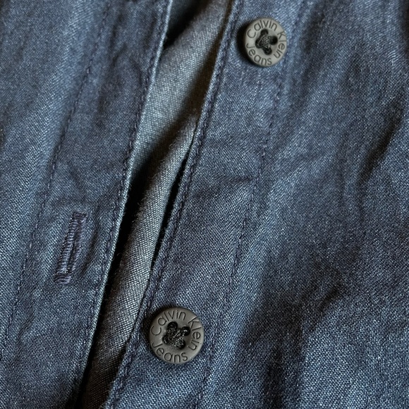 Calvin Klein Simple Button Up - Picture 3 of 4